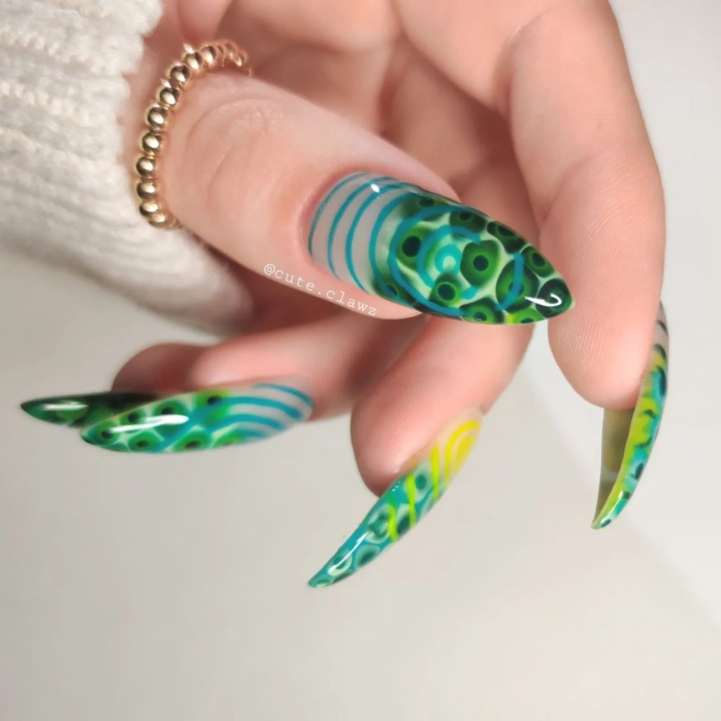 15 Blooming Gel Nail Art Designs for Stunning Looks 2 blooming gel nail art