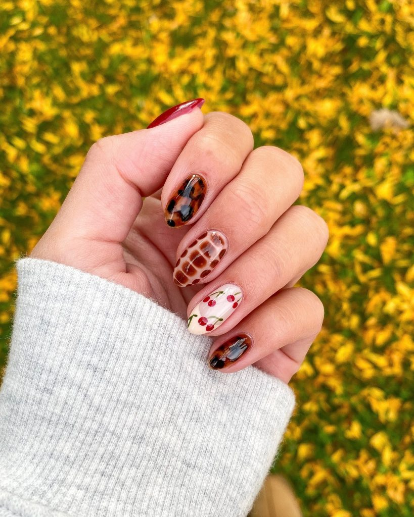 15 Blooming Gel Nail Art Designs for Stunning Looks 9 blooming gel nail art