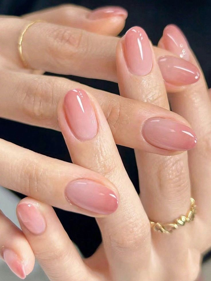 15 Minimalist Nail Art Ideas for Chic, Simple, and Timeless Nails 5 image 5