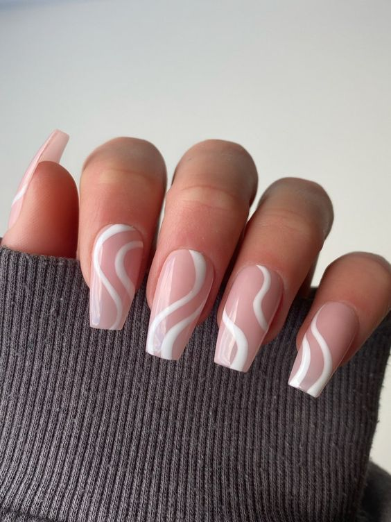 15 Minimalist Nail Art Ideas for Chic, Simple, and Timeless Nails 9 image 9