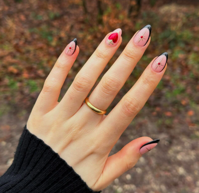 13 Short Almond Nails Ideas for Stylish and Practical Looks 13 image 140