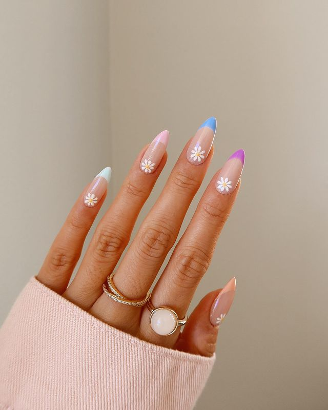17+ Floral Nails To Try Out This Spring! 3 image 195