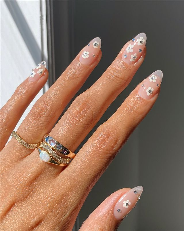 17+ Floral Nails To Try Out This Spring! 4 image 196