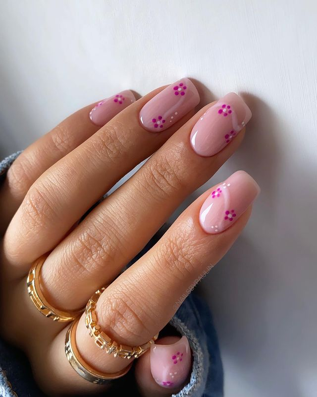 17+ Floral Nails To Try Out This Spring! 6 image 198