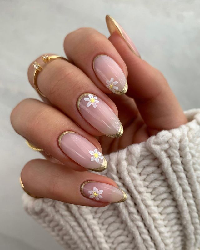 17+ Floral Nails To Try Out This Spring! 7 image 199