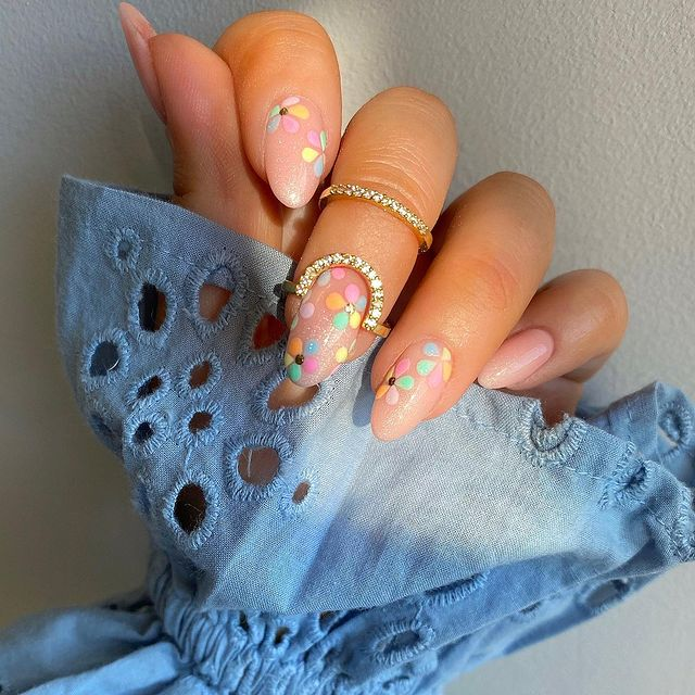 17+ Floral Nails To Try Out This Spring! 13 image 205