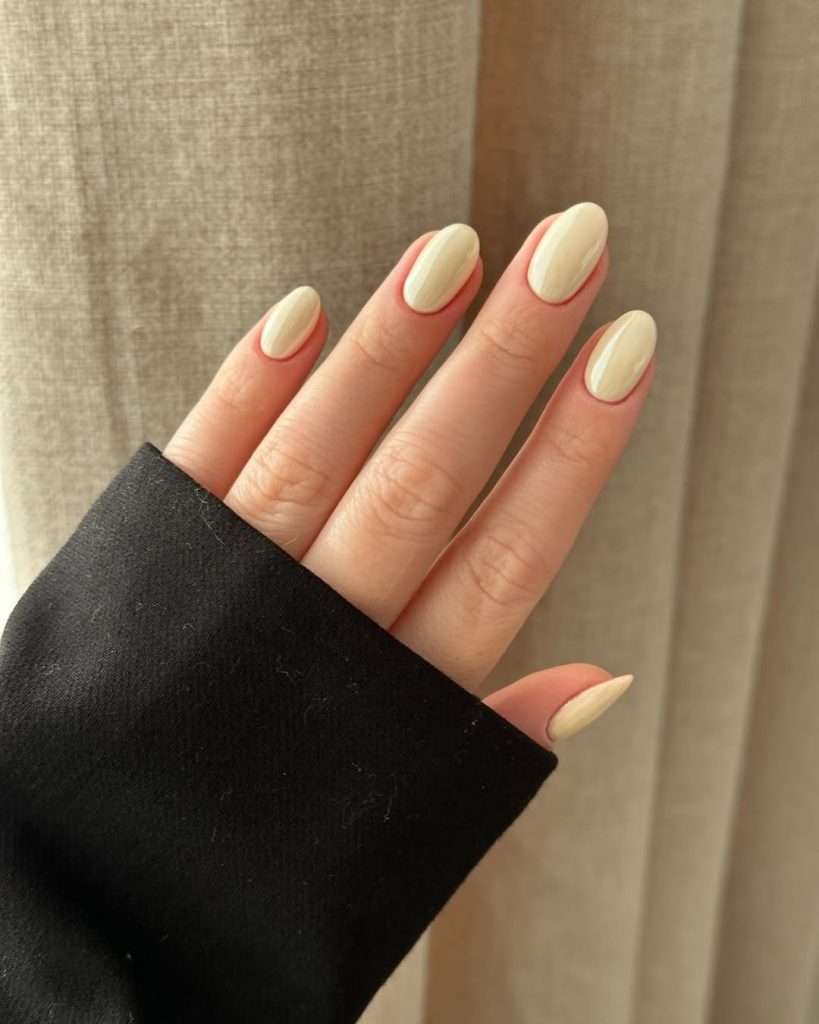 16 Simple Spring Nails Fresh and Elegant Designs for Spring 13 image 220