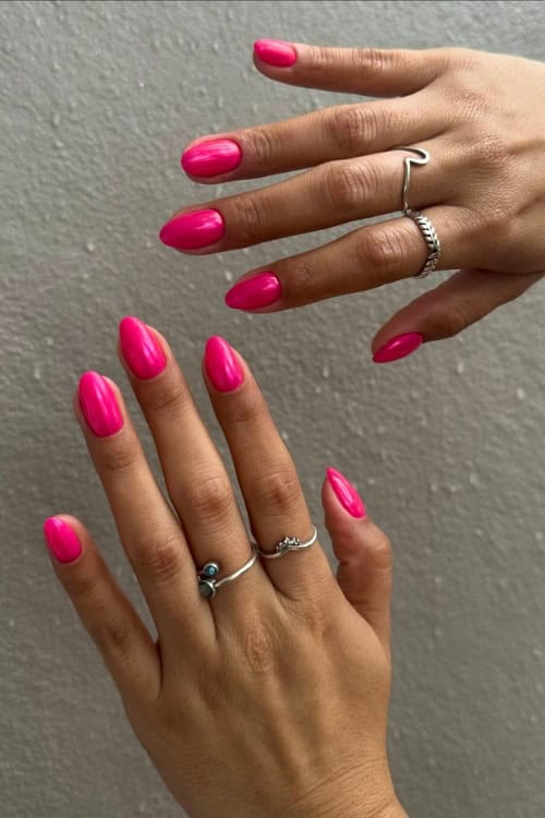 20 Beautiful Chrome Nails Designs for a Shiny, Stylish Look 3 image 38