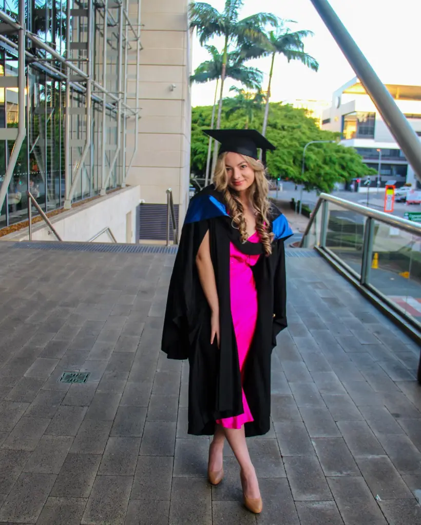 Graduation Outfit Ideas for a Stylish and Memorable Day 3 Bright Pink Mini Dress