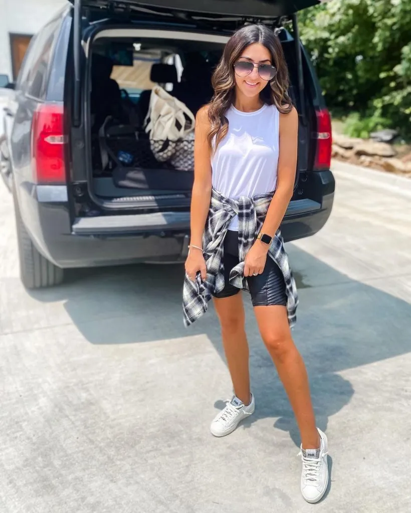 Roadtrip Outfit Ideas for Comfort and Style on the Go 10 Checkered Charm and Sneaker Comfort