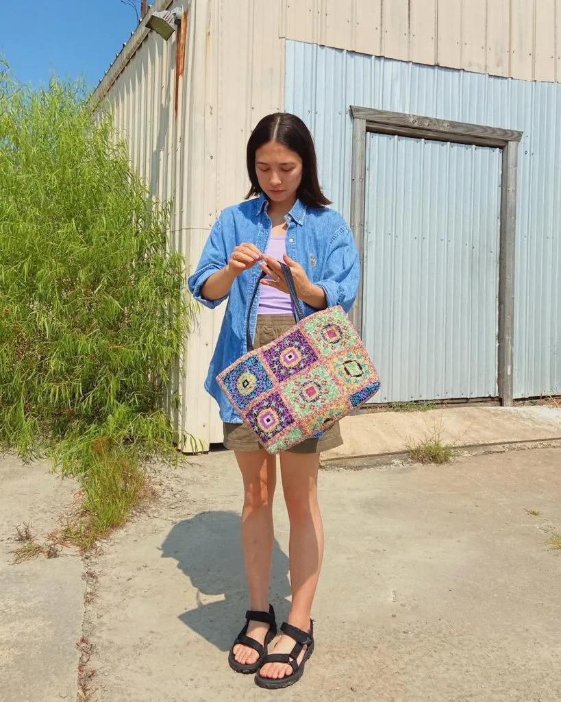 Roadtrip Outfit Ideas for Comfort and Style on the Go 13 Denim Delight and Bohemian Flair