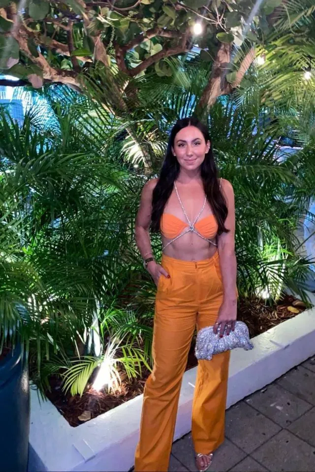Miami Outfits for Every Occasion Stay Stylish and Chic 1 Miami Outfits Florida 1 640x960 1