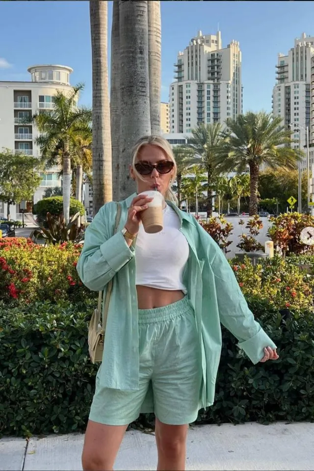 Miami Outfits for Every Occasion Stay Stylish and Chic 13 Miami Outfits Florida 13 640x960 1