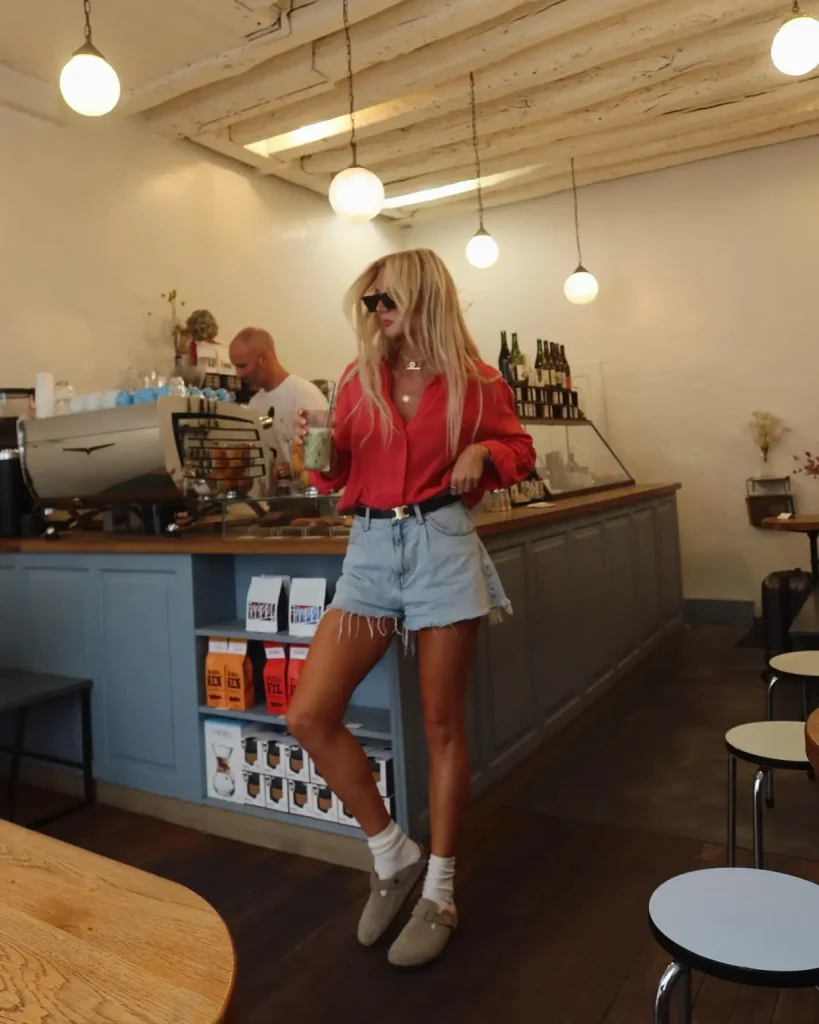Italian Outfits Style Guide for a Chic and Elegant Look 4 Red Button Down Top