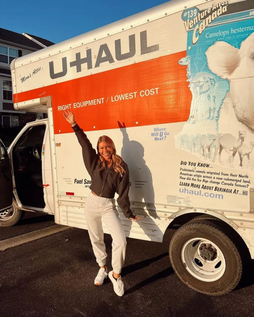 Roadtrip Outfit Ideas for Comfort and Style on the Go 4 Sunny and Serene in Soft White