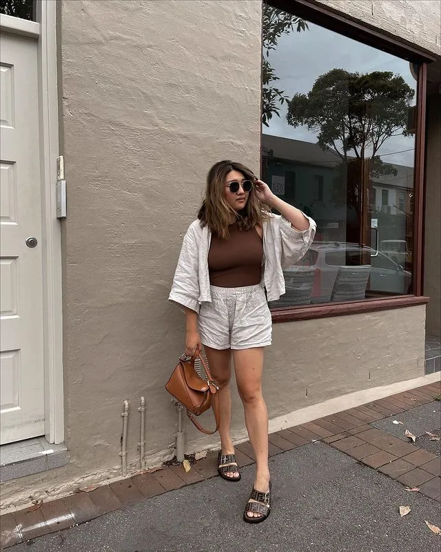 Roadtrip Outfit Ideas for Comfort and Style on the Go 9 Urban Elegance on the Go