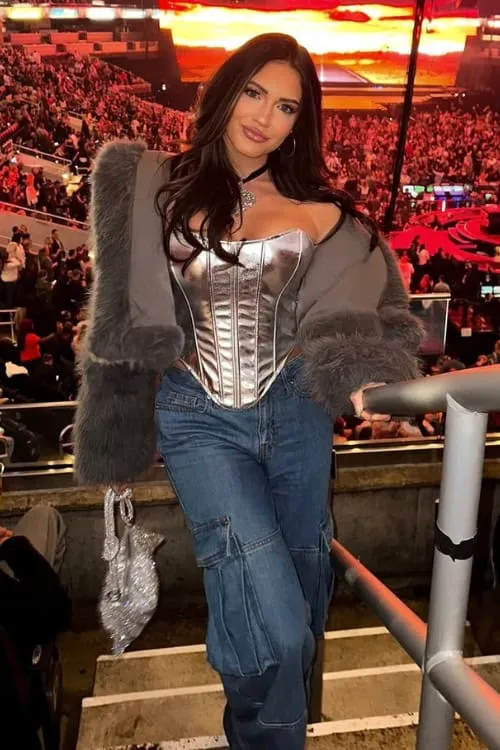 Concert Outfit Ideas to Elevate Your Style 11 concert outfits 11