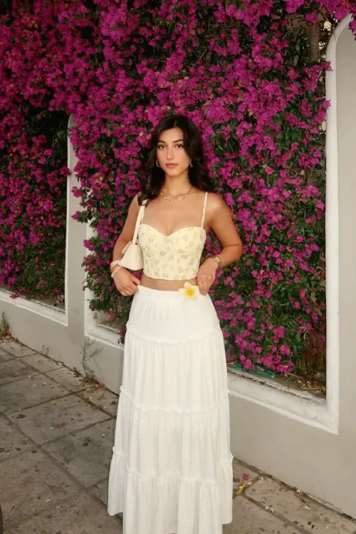 Stylish Punta Cana Outfits for a Beach Vacation 5 corset