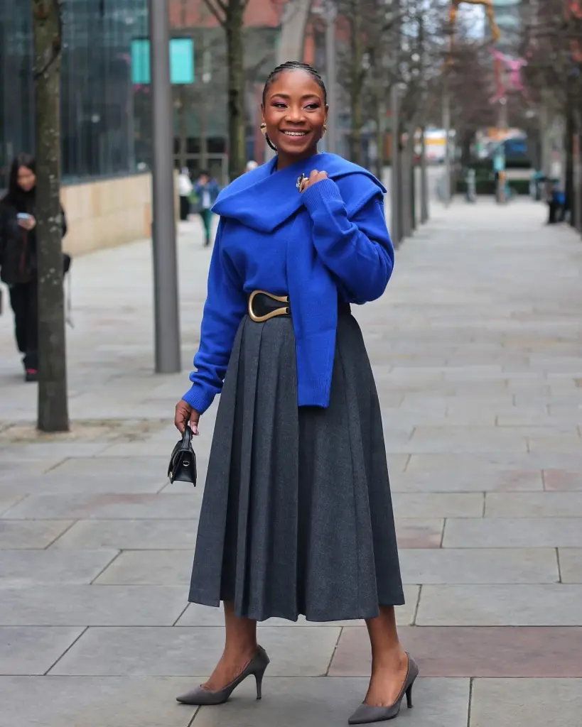 Black Maxi Skirt Outfit Ideas for a Stylish Look 6 Blue Sweater, Pleated Black Skirt