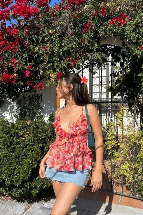 Stylish Punta Cana Outfits for a Beach Vacation 7 floral 2
