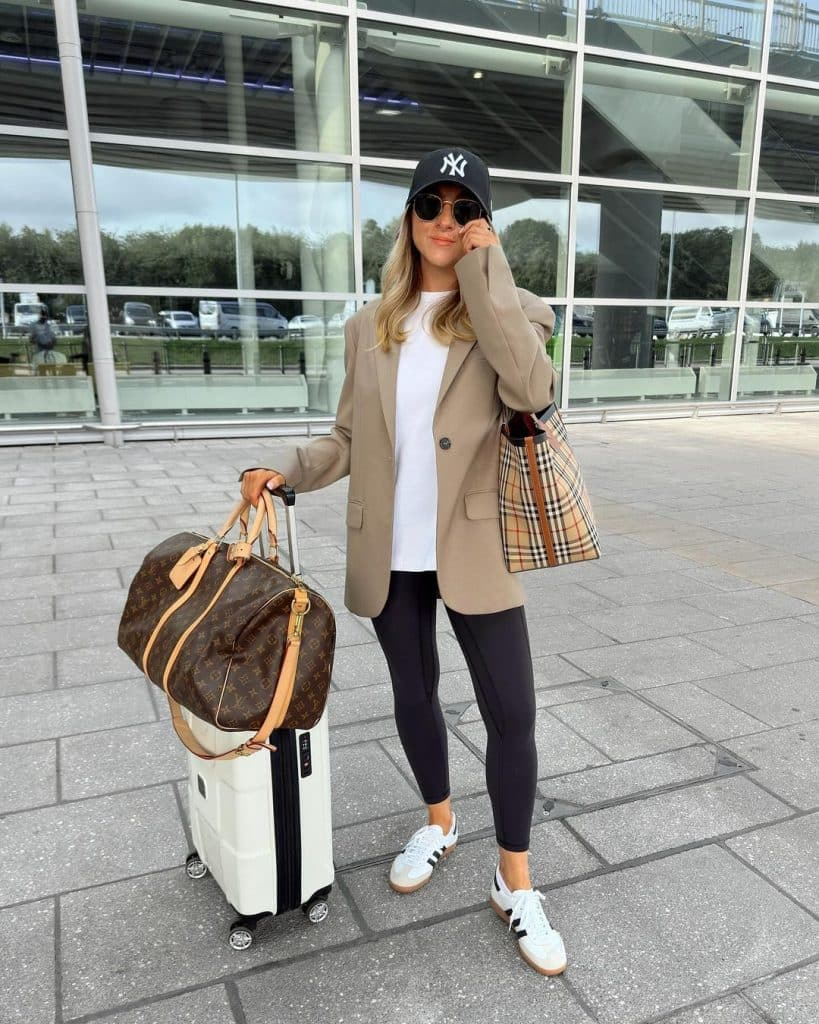 9 Best Airport Outfit Summer Stay Cool and Stylish 6 image 164