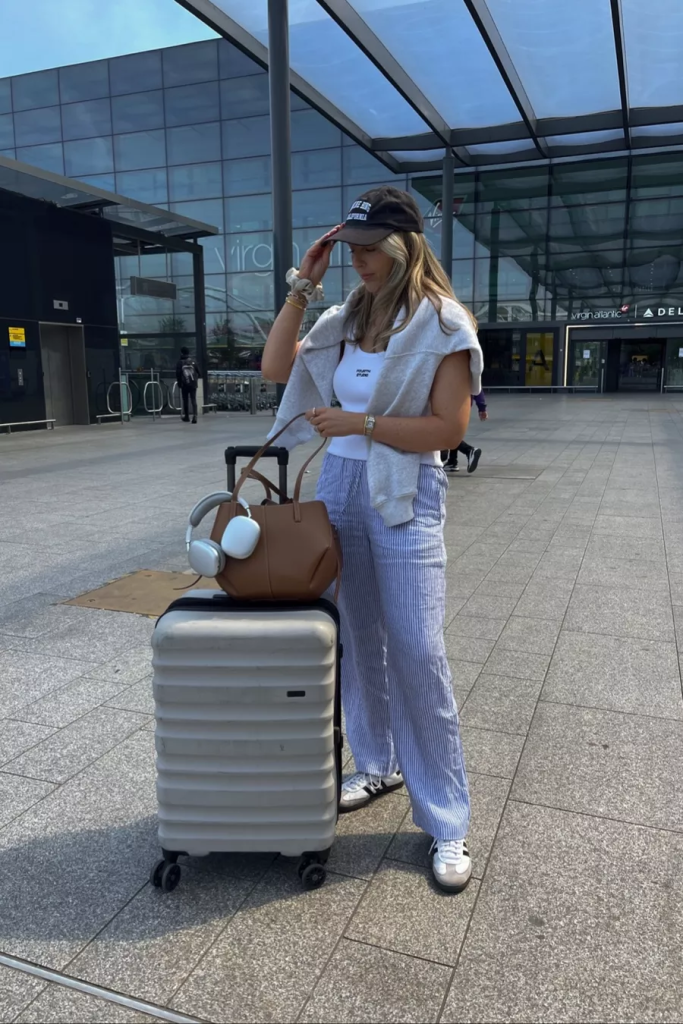 17+ Comfy Airport Outfit Ideas You’ll Want To Copy This Summer 1 image 282