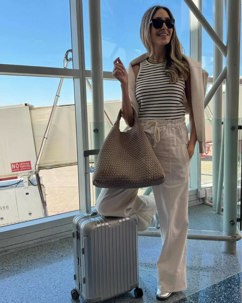 17+ Comfy Airport Outfit Ideas You’ll Want To Copy This Summer 8 image 289