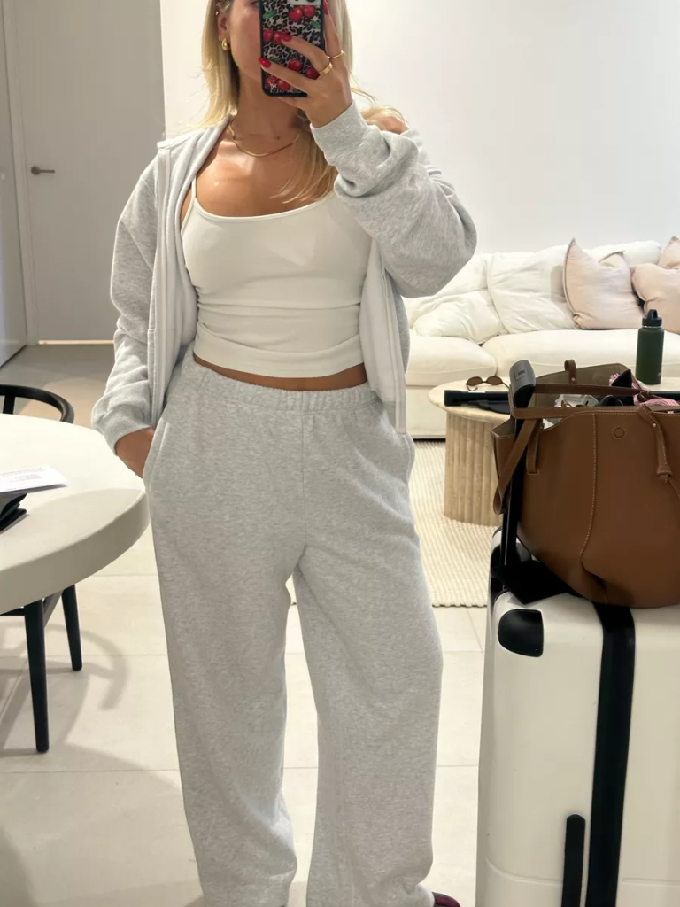 17+ Comfy Airport Outfit Ideas You’ll Want To Copy This Summer 11 image 291