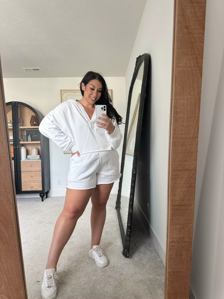 17+ Comfy Airport Outfit Ideas You’ll Want To Copy This Summer 18 image 298