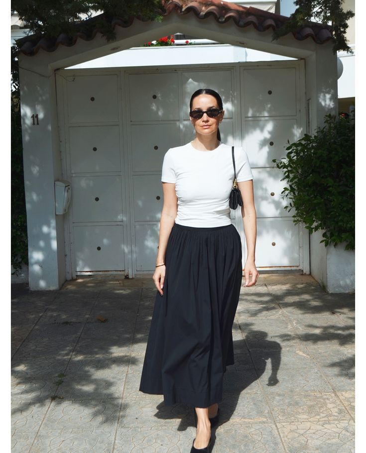 Stylish Black Skirt Outfit Ideas for Every Occasion 14 image 400