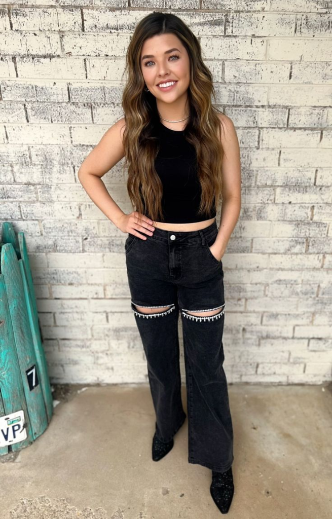 10 Stunning Birthday Outfit Ideas to Shine All Night 9 image 72