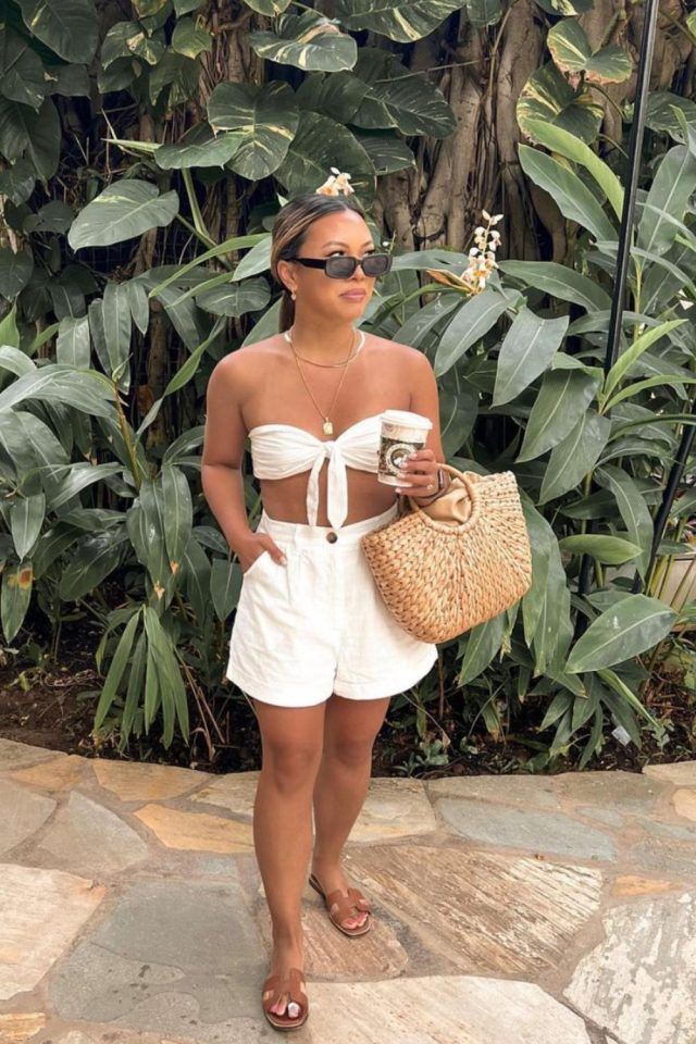 12 Hawaii Outfits That Keep You Stylish and Comfortable 5 image 80