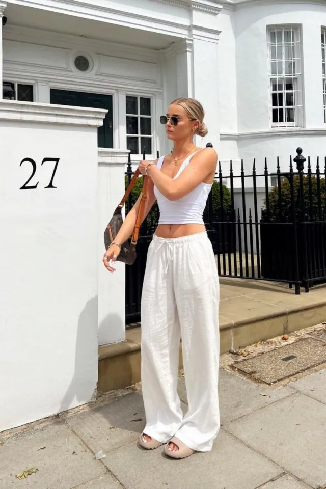 Stylish Linen Trousers Outfit Ideas for Effortless Looks 8 linen trousers outfit pants 9 640x960 1