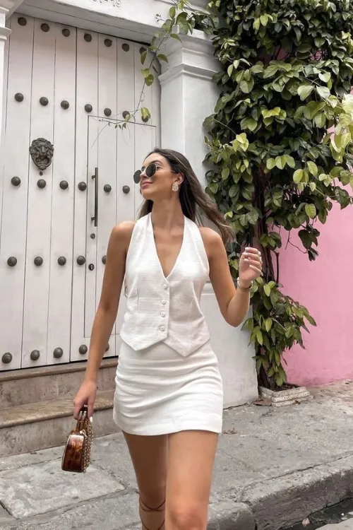 Stylish Punta Cana Outfits for a Beach Vacation 6 waistcoat