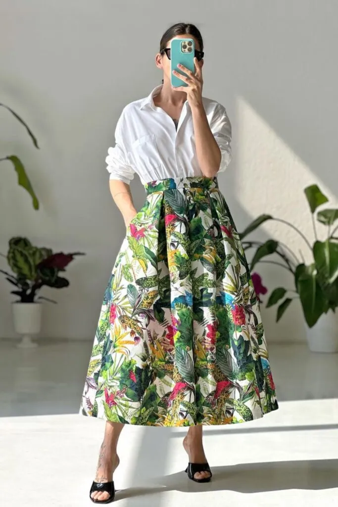 Trendy Midi Skirt Outfits to Elevate Your Style 2 1 Midi Skirt Outfits 4 683x1024 1