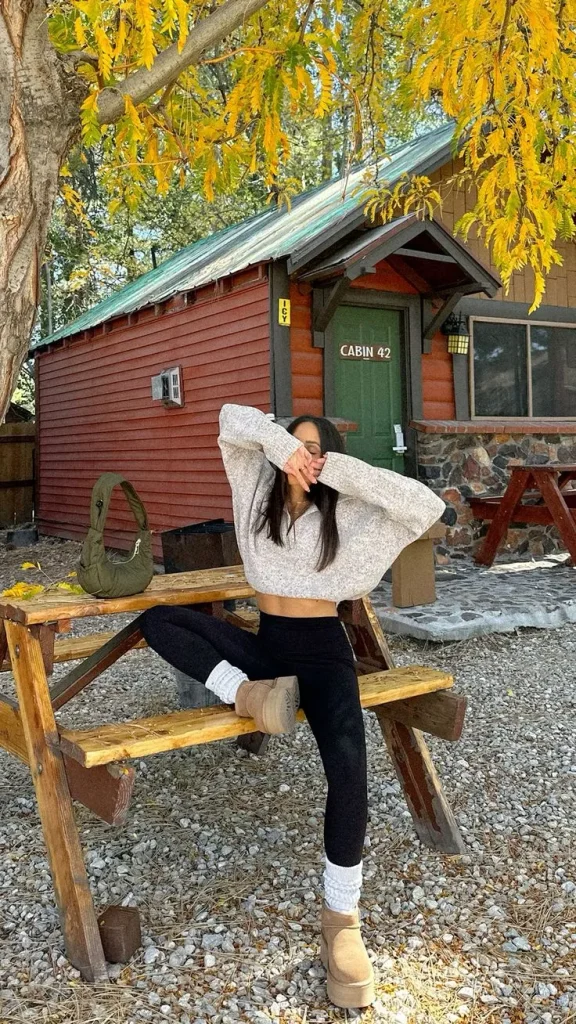 Hiking Outfit Summer Ideas That Keep You Cool and Stylish 7 38c282da0a63b6125bb9b58378eeb578
