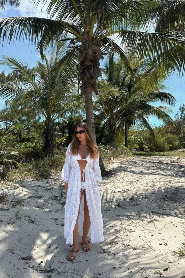 Bahamas Outfit Ideas for Every Island Occasion 5 BAHAMAS Outfits 13 640x960 1