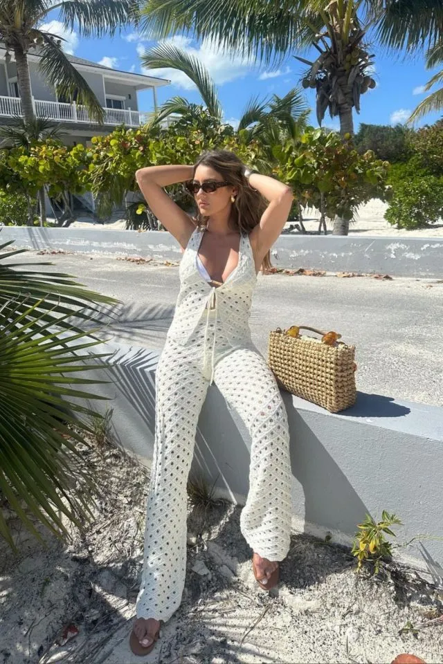 Bahamas Outfit Ideas for Every Island Occasion 4 BAHAMAS Outfits 18 1 640x960 1