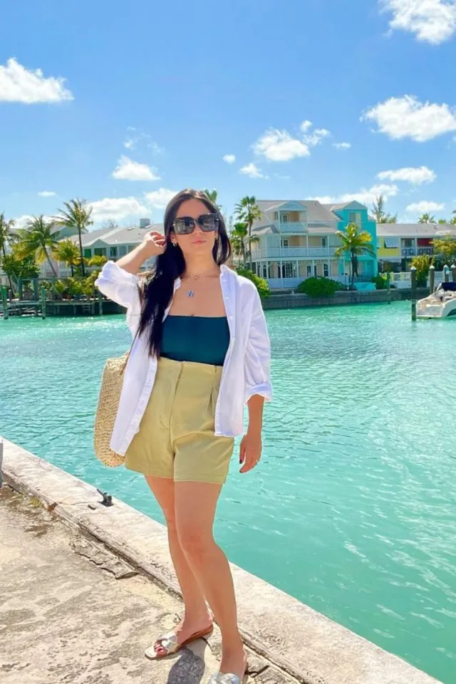 Bahamas Outfit Ideas for Every Island Occasion 3 Bahamas Outfits 21 640x960 1