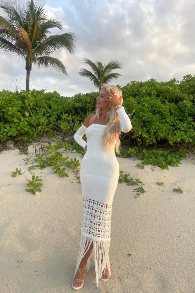 Bahamas Outfit Ideas for Every Island Occasion 8 Bahamas Outfits 26 640x960 1