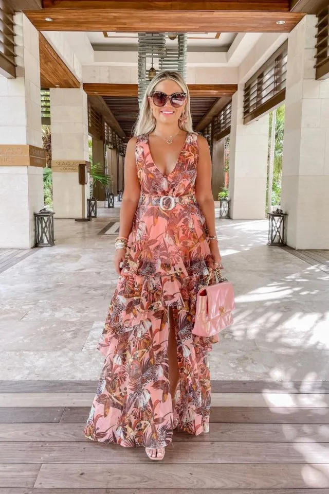 Bahamas Outfit Ideas for Every Island Occasion 19 Bahamas Outfits 29 640x960 1