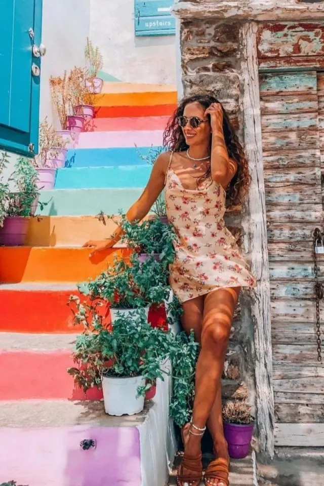 Greece Outfit Ideas for Stunning Vacation Looks 4 Greece Outfits 6 640x960 1