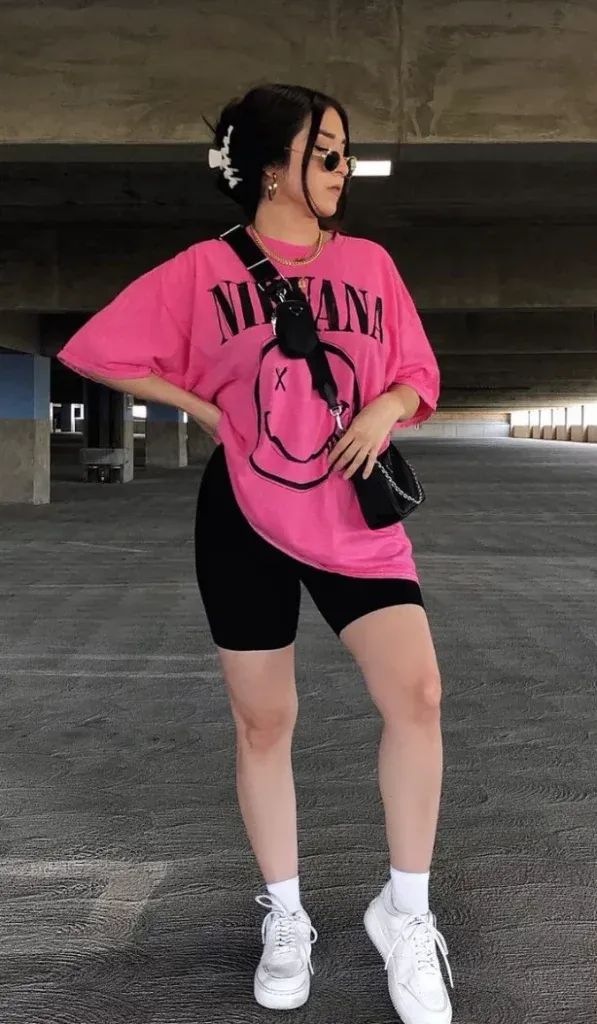 Gym Outfit Ideas to Boost Your Workout Style 4 Gym outfit ideas23 597x1024 1