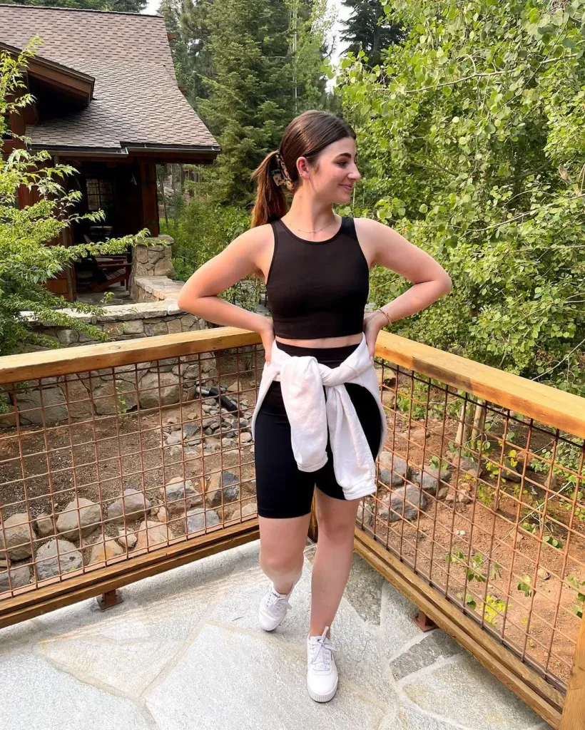 Stylish Biker Shorts Outfit Ideas for Everyday Wear 3 TOP AND BIKER SHORTS