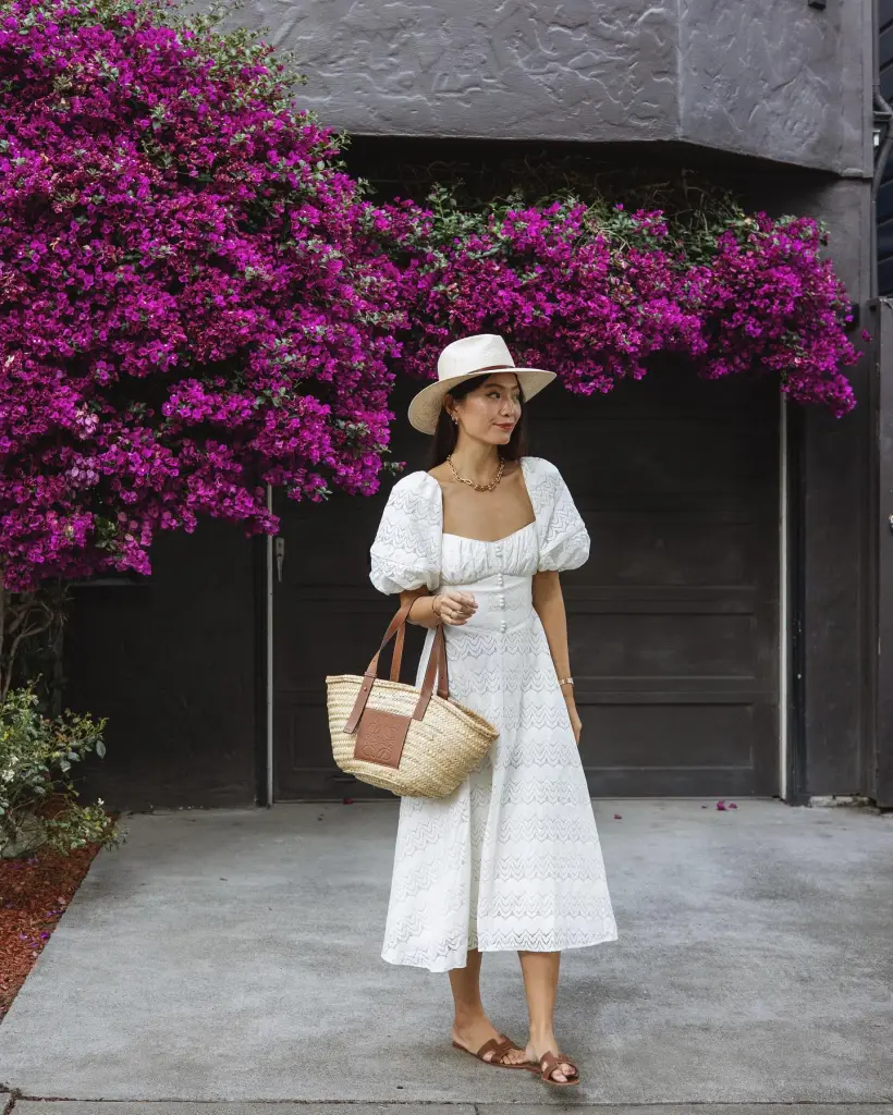 San Francisco Outfit Ideas for Every Weather Style 9 WHITE LONG DRESS SF