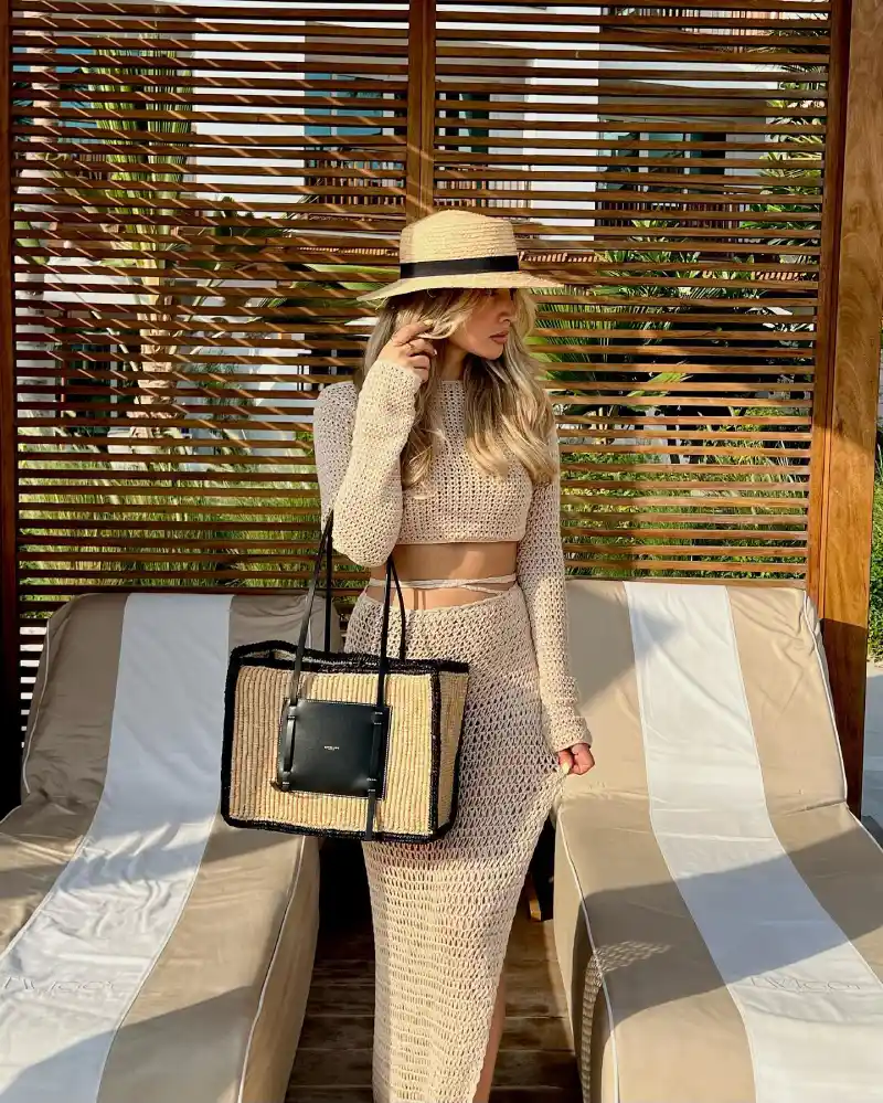 Stylish Summer Beach Outfit Ideas for Women 8 image 36
