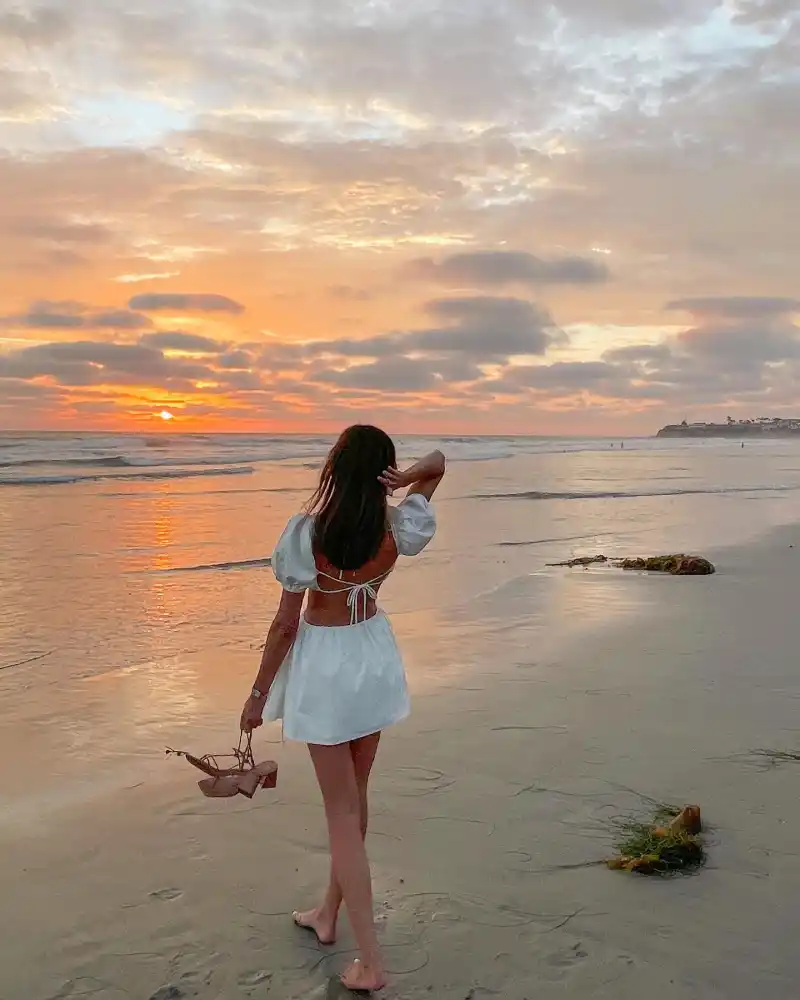 Stylish Summer Beach Outfit Ideas for Women 13 image 41