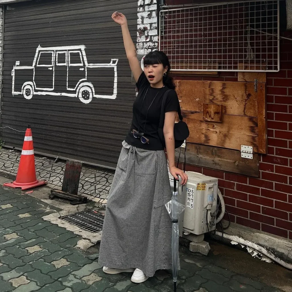 Stylish Japan Outfit Ideas for Everyday Wear 10 thaomy.n 1726209344 3456016929570545167 1912621123 edited